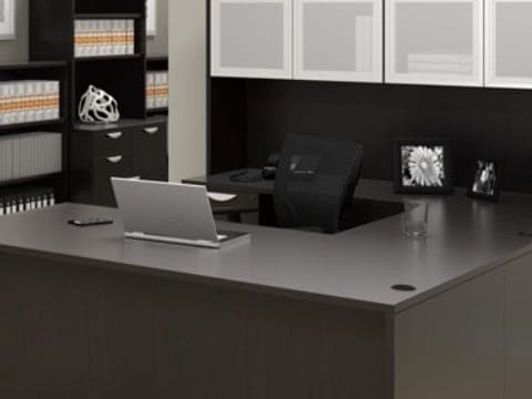 Espresso Offices To Go U-shaped desk with frosted-glass overhead storage