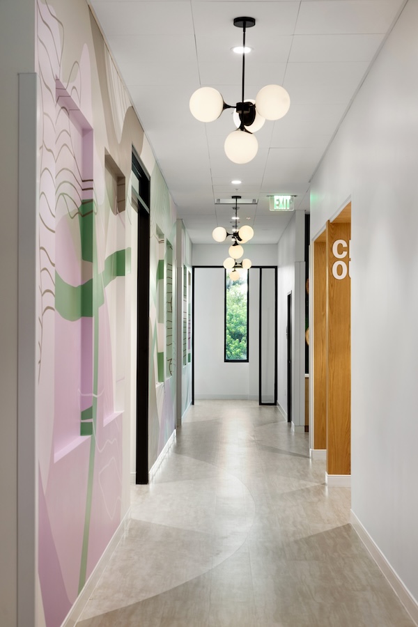 wasserman-ulitsky-dermatology-ofdc-waiting-room-furniture-4